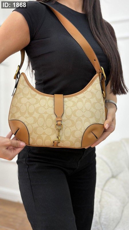 شنطه كوتش 26443# ماستر كواليتي شامل علبه